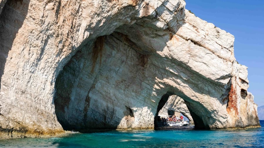 Αθήνα, Ζάκυνθος, Χανιά μάγεψαν τον φακό του CNN