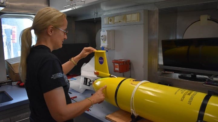 Το υποθαλάσσιο ηφαίστειο Κολούμπος στη Σαντορίνη θα μελετήσει η NASA