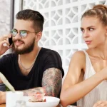 Κόκκινα σημαιάκια στις σχέσεις και το dating